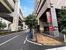 外観：前面道路含む現地写真 