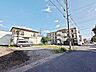 外観：前面道路含む現地写真 