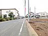 外観：前面道路含む外観写真