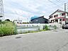 外観：前面道路含む現地写真 