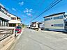 その他：前面道路含む外観