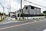 外観：車移動はもちろん、バス便も利用しやすい立地です。詳しくは店舗までお問い合わせください。