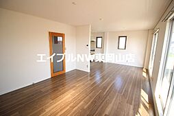 リバーサイド中島 2階2LDKのリビング/ダイニング