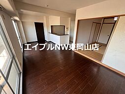 サーパス藤原西町 8階4LDKのリビング/ダイニング