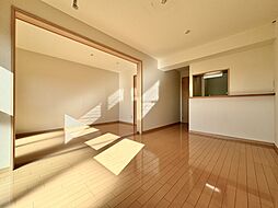 祇園山ヒルズ 303 3階1LDKのリビング/ダイニング