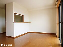 グリーングラスN 215 2階1LDKのリビング/ダイニング