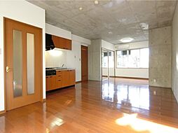 ラ・フォンテーヌ 2階ワンルームのリビング/ダイニング