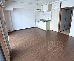 JR東海道・山陽本線 山科駅 徒歩10分の賃貸マンション 3階1LDKのリビング/ダイニング