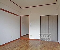 フラウメンドルフ 212 2階1Kのリビング/ダイニング