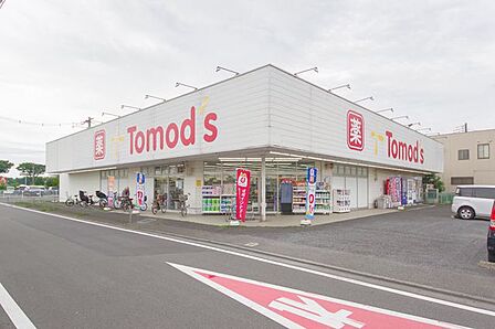 トモズ所沢中新井店 徒歩6分 450m