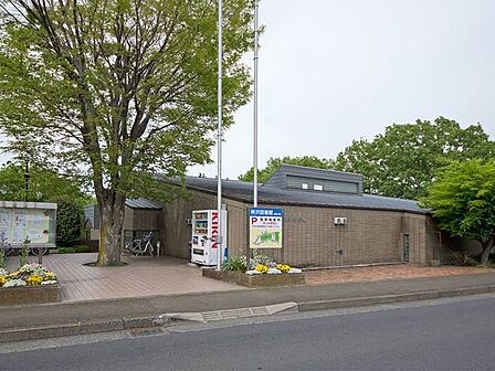 所沢市立所沢図書館椿峰分館 徒歩3分。 220m