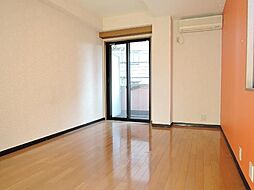 アルバティアラ 203 2階ワンルームのリビング/ダイニング