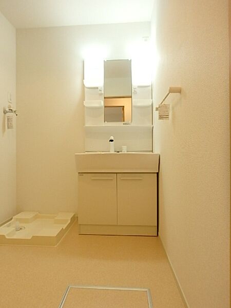 apartment 栃木県真岡市上高間木1丁目
物件地図