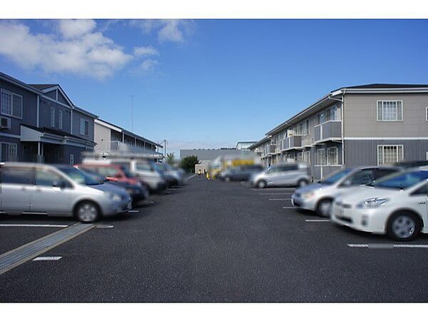 apartment 栃木県河内郡上三川町大字上蒲生
上蒲生の賃貸情報を見る
物件地図