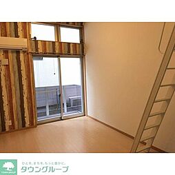 メゾン宮原 102 1階ワンルームのリビング/ダイニング