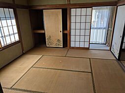 スパー近い、中古物件 4DKの室内