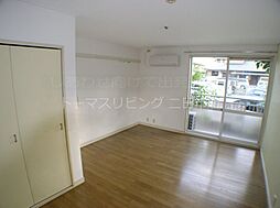 パレットビンテージ 101 1階ワンルームのリビング/ダイニング