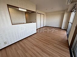 INSURANCE BLDG.XIII 5階3LDKのリビング/ダイニング