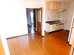 セイハ松飛 3階3DKのリビング/ダイニング