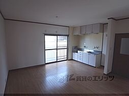 阪急京都本線 桂駅 徒歩7分の賃貸アパート 2階2LDKのリビング/ダイニング