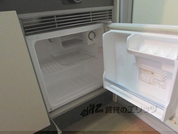 画像15:ミニ冷蔵庫