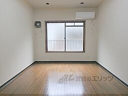 ＴＷＩＮI 105 1階1Kのリビング/ダイニング