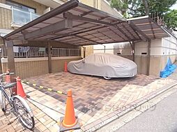 17 / 23