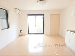 フォア・リーフ・クローバー 1階1LDKのリビング/ダイニング