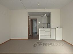 レオパレス罧原 201 2階ワンルームのリビング/ダイニング