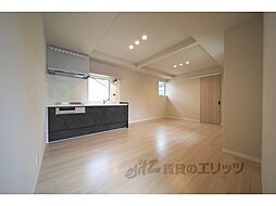京都市上京区東桜町アパート 2LDKの写真