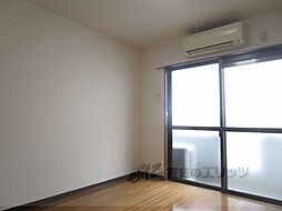 京都市営烏丸線 くいな橋駅 徒歩7分の賃貸マンション 2階1Kのリビング/ダイニング