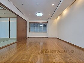 シャトー・ドゥ・フルール 1F ｜ 京都府京都市右京区西京極西大丸町（賃貸マンション3LDK・1階・83.00㎡） その3