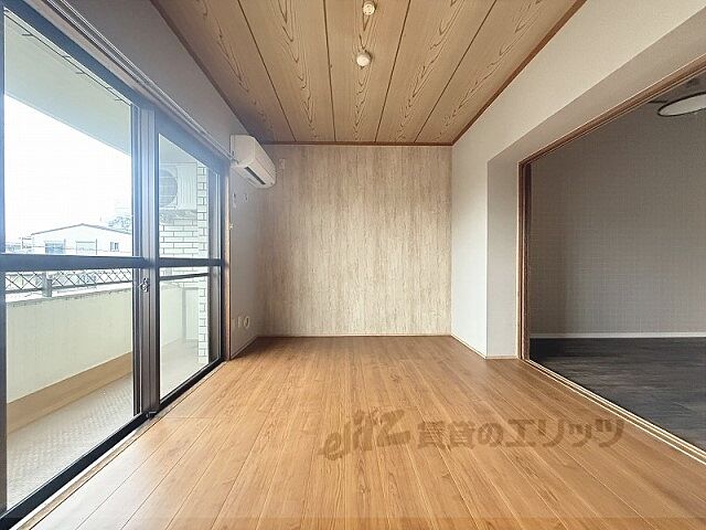 寝室
