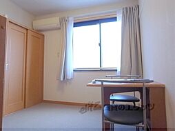 京都市営烏丸線 北大路駅 バス13分 立命館西園寺記念館前下車 徒歩3分の賃貸アパート 2階1Kのリビング/ダイニング