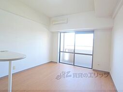 京都市営烏丸線 丸太町駅 徒歩18分の賃貸マンション 4階1Kのリビング/ダイニング