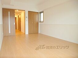 JR山陰本線 二条駅 徒歩4分の賃貸マンション 3階1Kのリビング/ダイニング