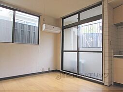 京阪本線 出町柳駅 バス7分 銀閣寺道下車 徒歩3分の賃貸マンション 1階ワンルームのリビング/ダイニング