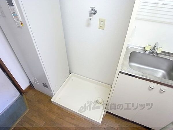 画像14:室内に洗濯機が設置できます。