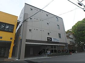 京都府京都市右京区山ノ内荒木町（賃貸マンション1K・4階・30.16㎡） その1