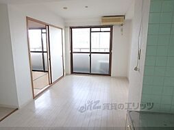 JR山陰本線 太秦駅 徒歩10分の賃貸マンション 4階2DKのリビング/ダイニング