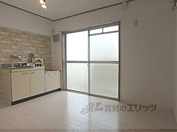 JR山陰本線 花園駅 徒歩10分の賃貸マンション 3階1DKのリビング/ダイニング