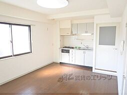 京都市営烏丸線 北大路駅 バス13分 玄琢下下車 徒歩2分の賃貸マンション 3階2DKのリビング/ダイニング