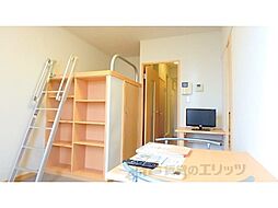 レオパレス洛 2階1Kのリビング/ダイニング