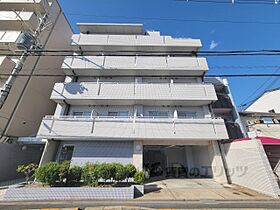 ラポール 301 ｜ 京都府京都市右京区西京極東池田町（賃貸マンション1K・3階・18.90㎡） その1