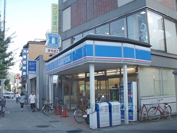 画像19:ローソン　山科御陵店まで550メートル