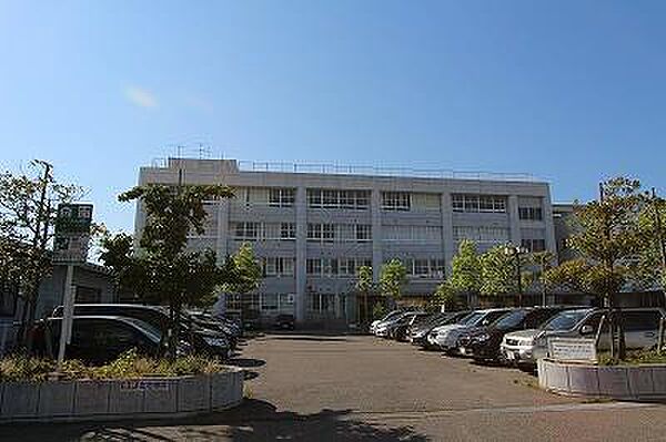 画像22:新潟市立小針小学校(1、199m)