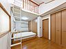 室内：3階の12帖洋室です。
