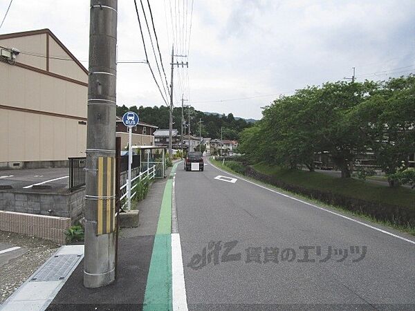 画像24:前面道路