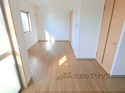 JR東海道・山陽本線 近江八幡駅 徒歩16分の賃貸マンション 1階ワンルームのリビング/ダイニング