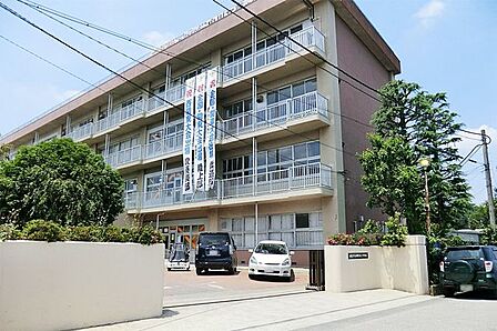 朝霞市立朝霞第三中学校 徒歩14分。 1060m